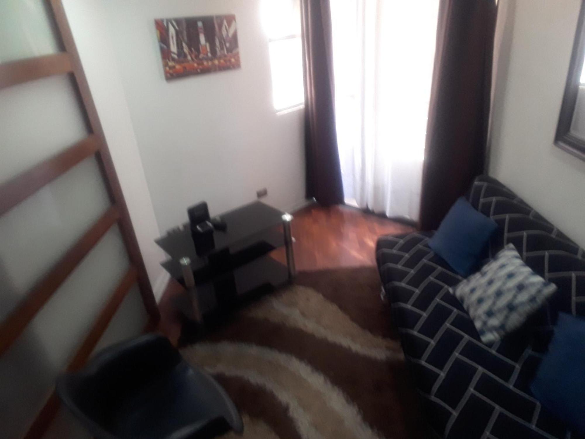 Bebo House, Merced Santiago